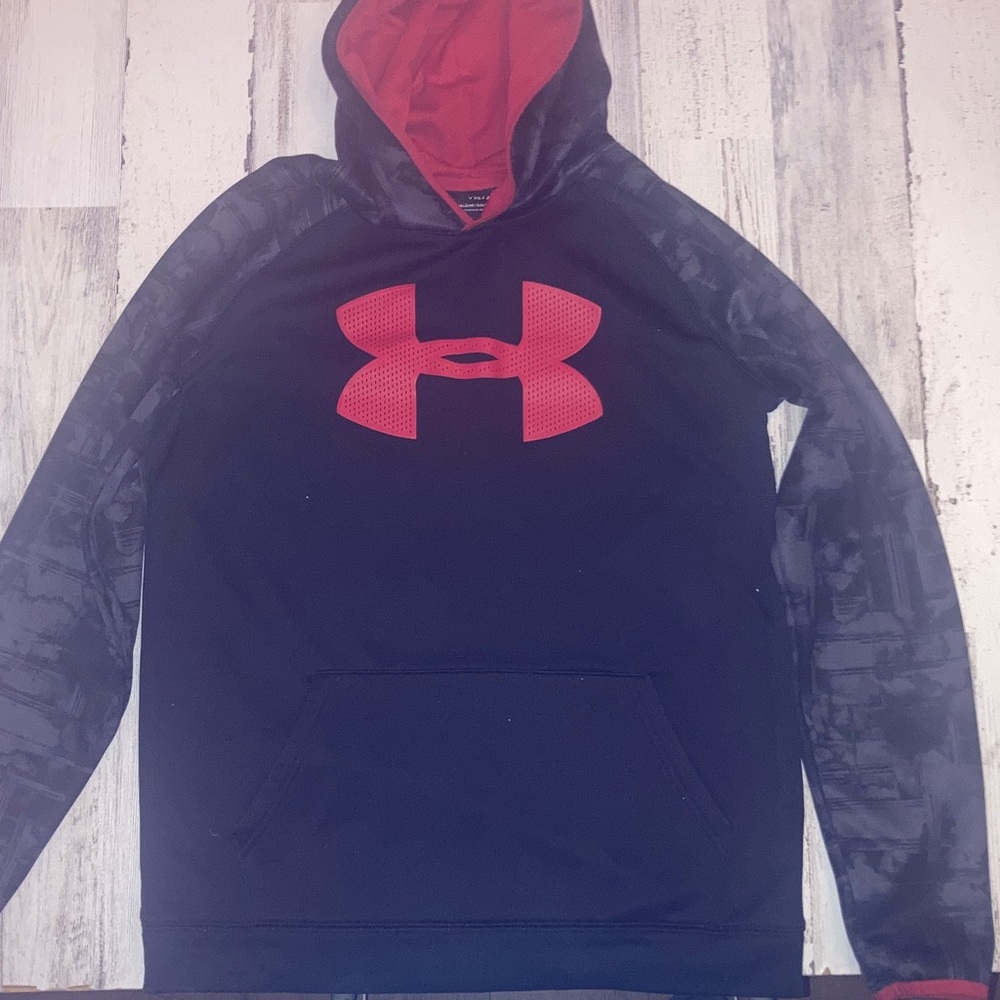 Genuine Under Armour  Youth XL Black Hoodie with Red Logo Loose fit